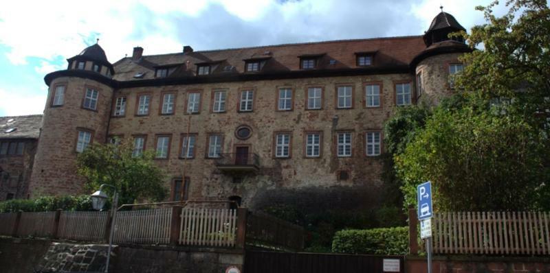 Ferienwohnung "Zur Ottoburg" In Schlitz Extérieur photo